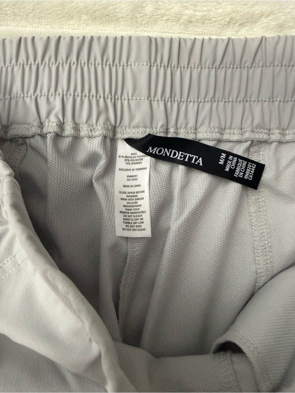 “NWOT” Mondetta Light Gray Cargo Joggers with Elastic Waist - Picture 2 of 9